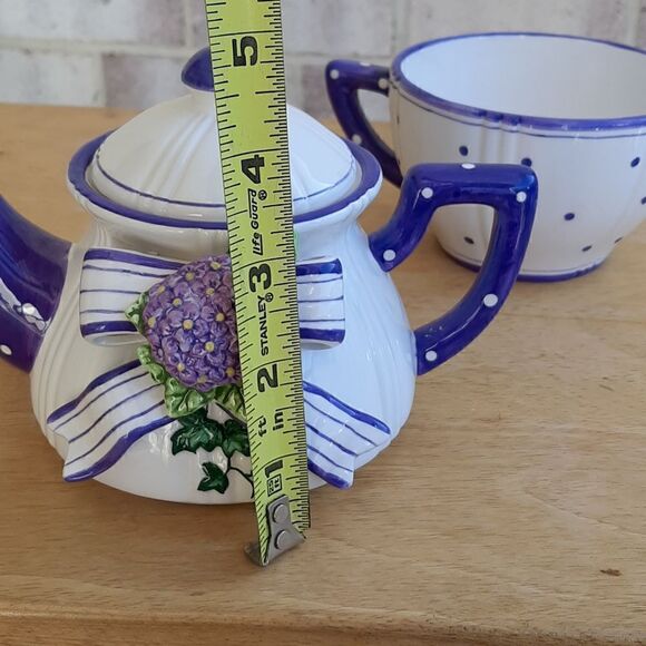 Bella Casa teacup and cup by Gantz - Picture 8 of 8